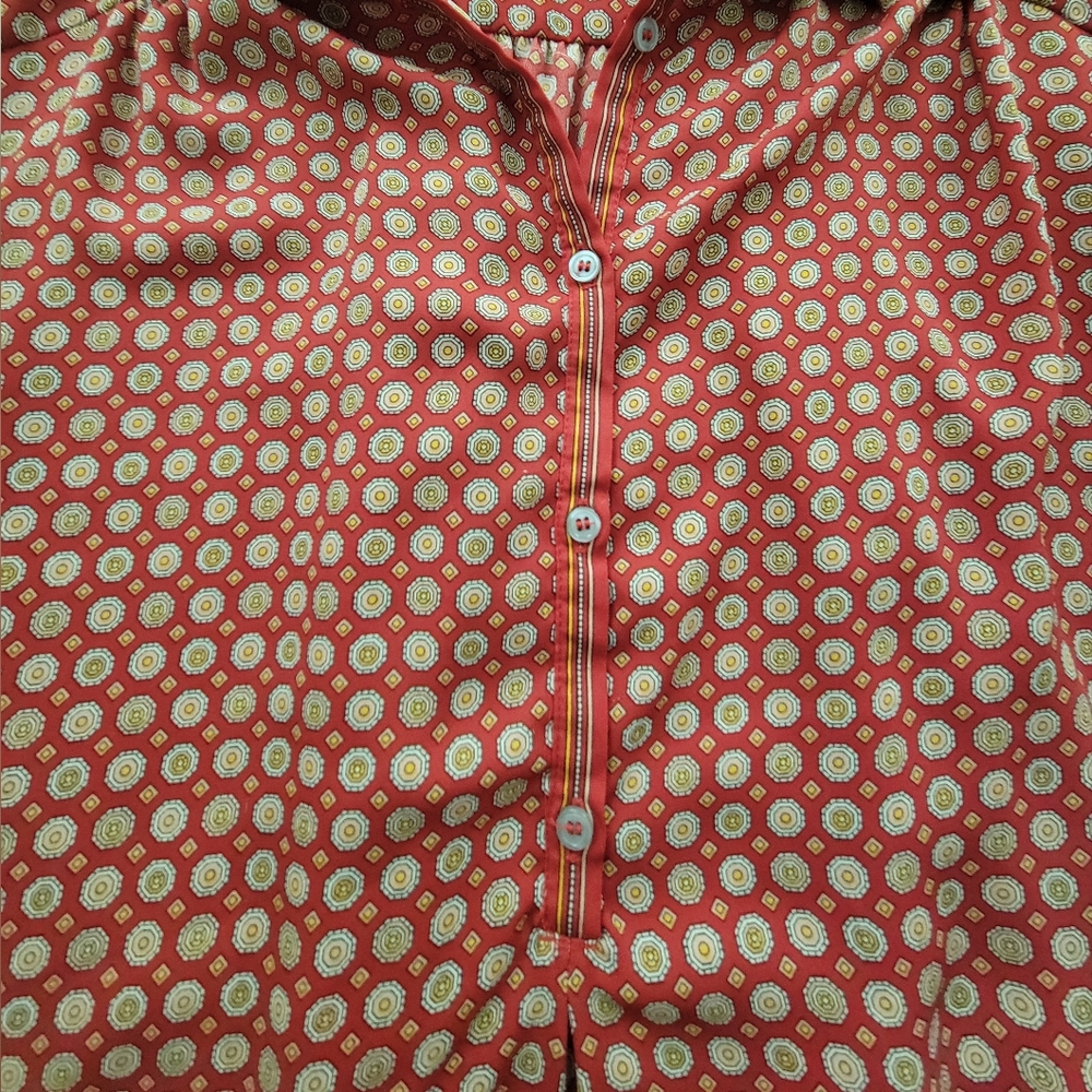 Women's Medium Blouse - Picture 3 of 9